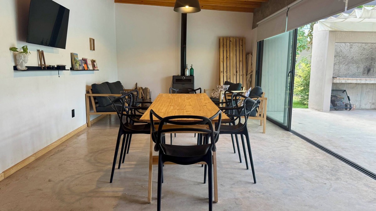 Tupungato Cabin | Lodge with swimming pool, minutes from the wine route.