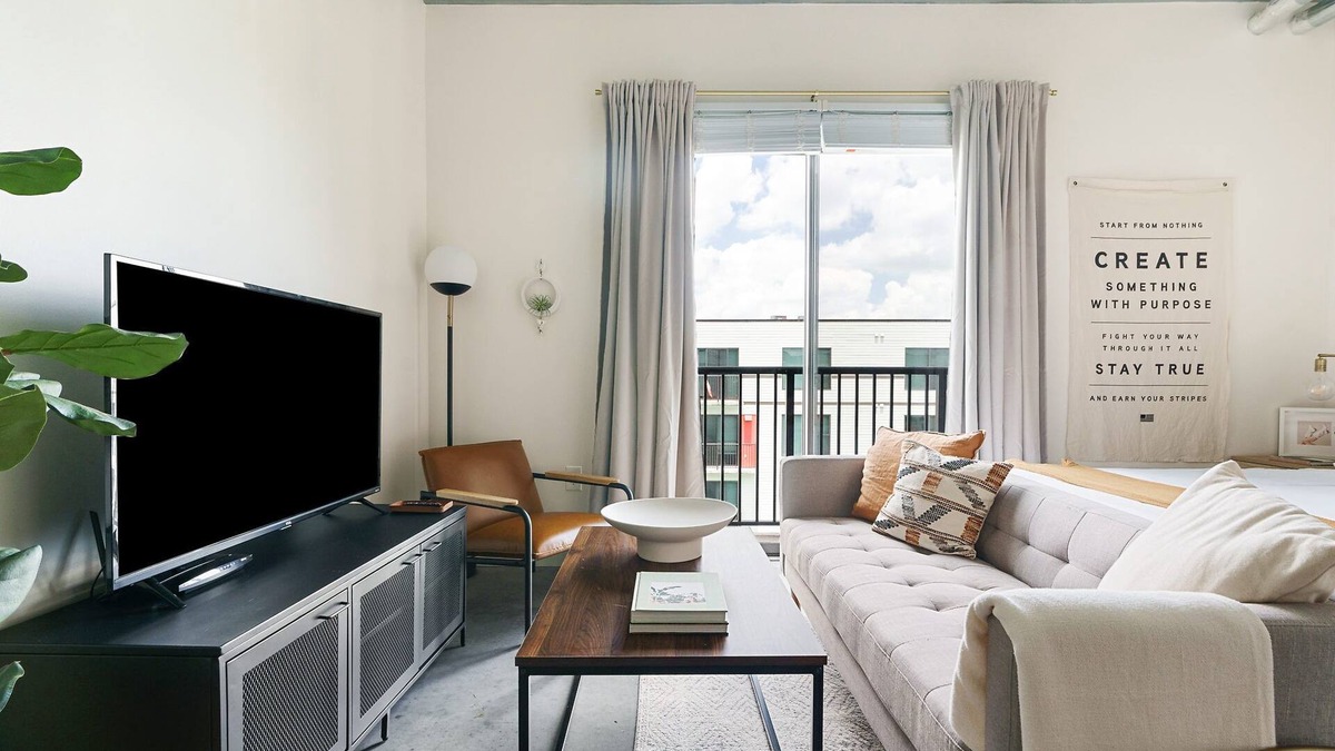 Midtown Apartment | Lodgeur | Fantastic & chic studio loft | Midtown