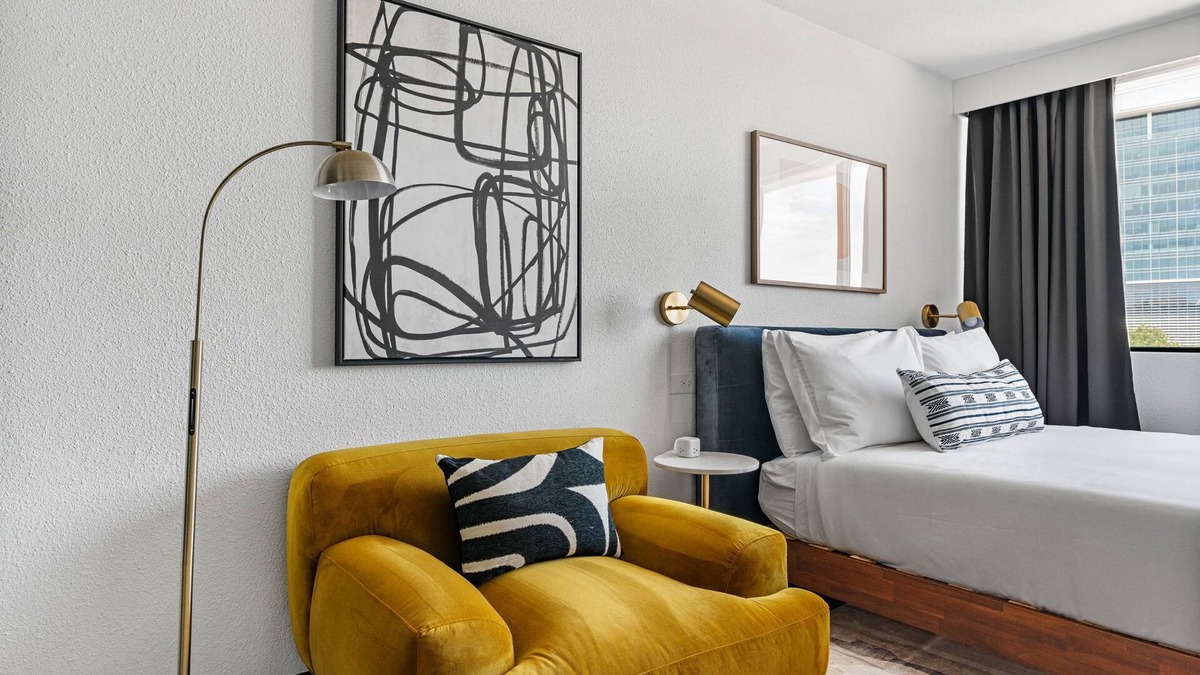 Greenway Plaza-Upper Kirby Apartment | Lodgeur | Stylish studio stay | Upper Kirby