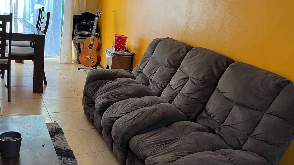 Nunoa House | Lodging Family House Room