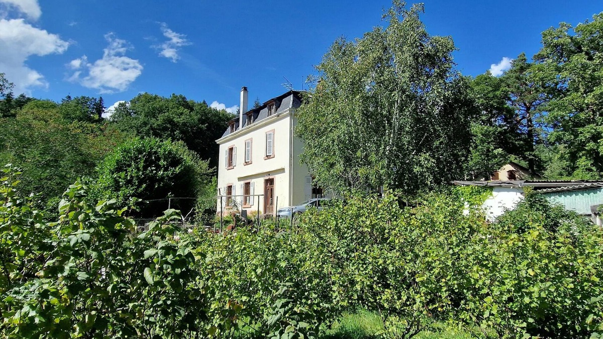 Trois-Epis Apartment | Lodging "Lilas" 105 m², 5-star, ground floor, wood-burning stove, 50 m² terrace