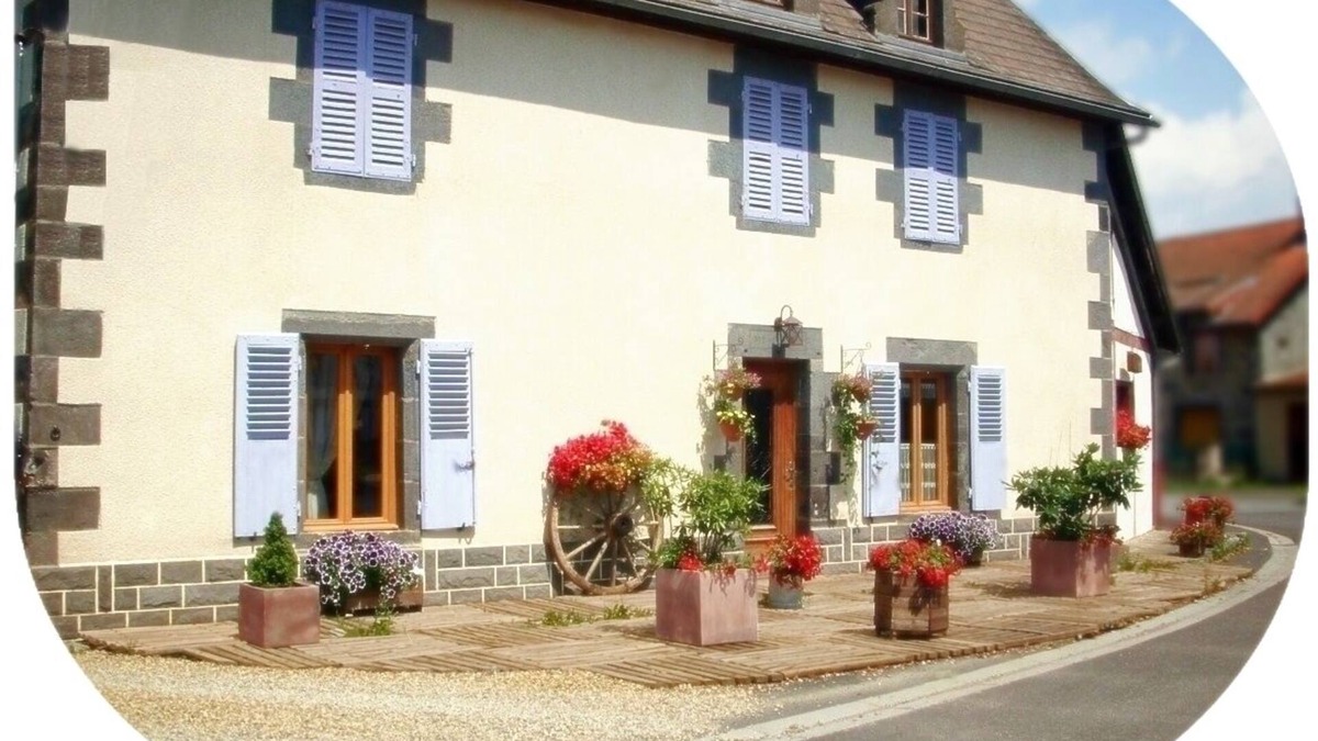 Saint-Jacques-d'Ambur Cottage | lodging of the three shepherdesses in saint jacques d'ambur