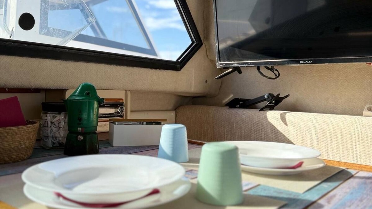 Arrecife Boat Rental | Lodging Rita Seis two steps away from the center of Arrecife and its beaches.
