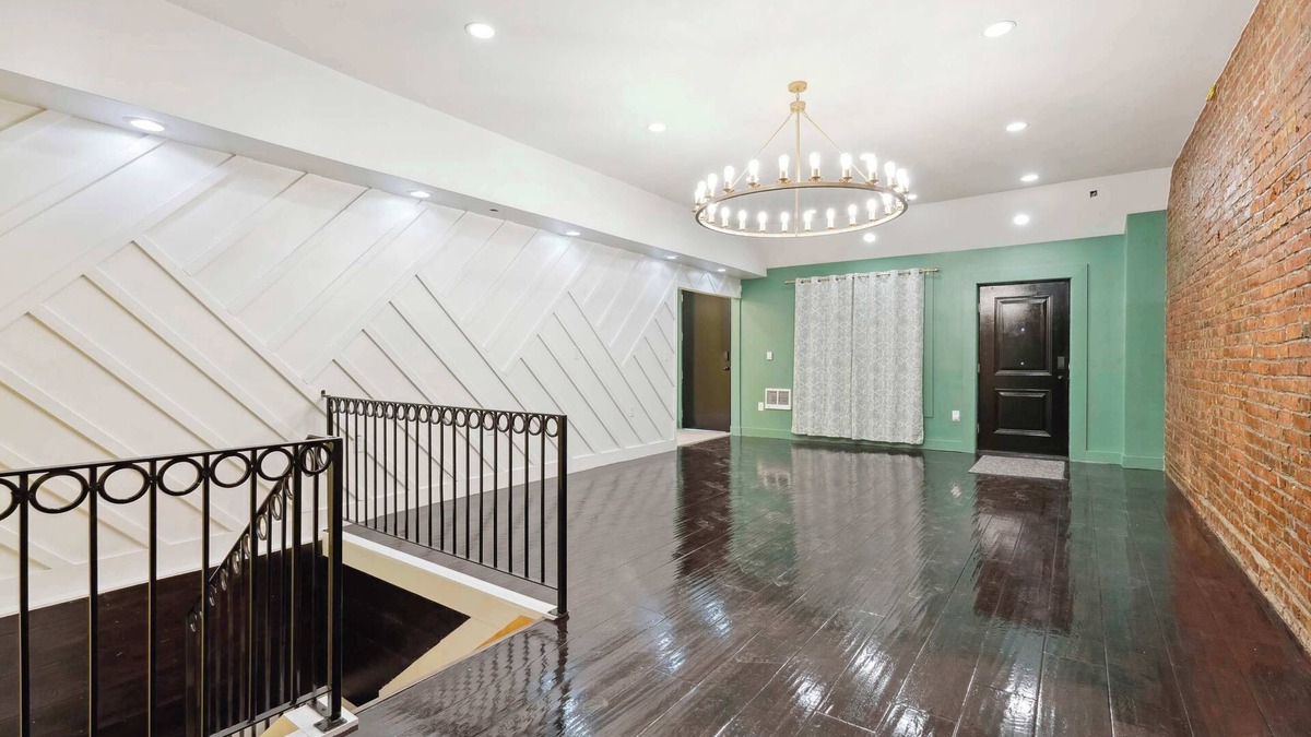 West Philadelphia Apartment | Lodgyy - Deluxe Double-bed Suite