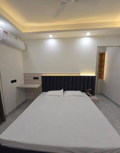 Worli Apartment | Lodha world towers