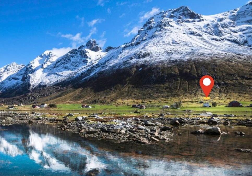 Flakstad House | Lofoten Fjord House - Mountain & Seaview