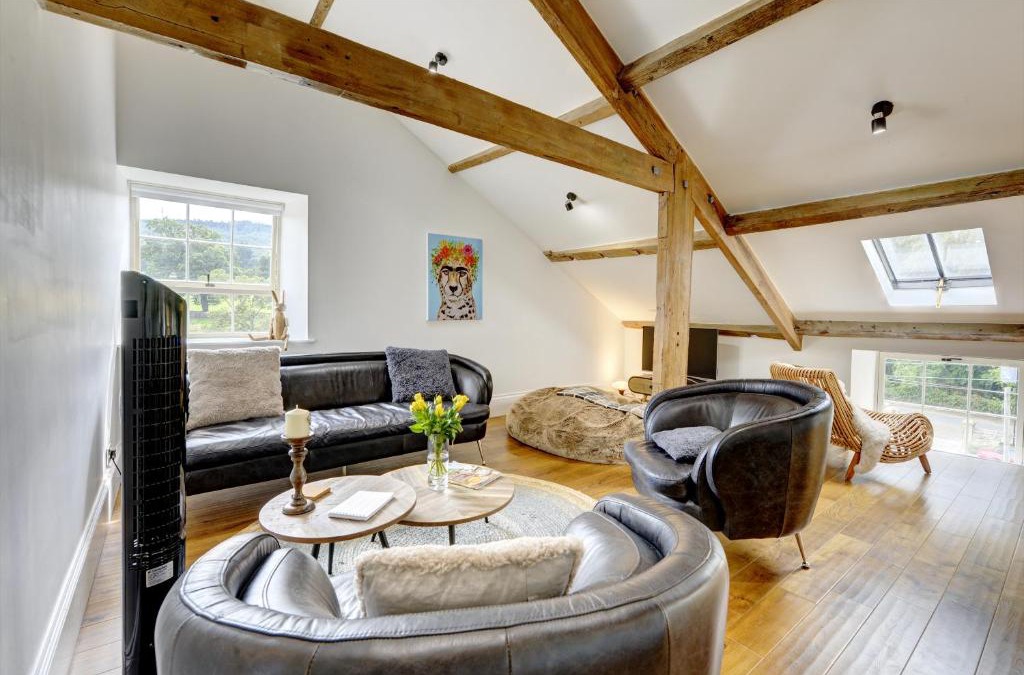 Lofthouse Apartment | Loft 11 - Unique Apartment with Stunning Views