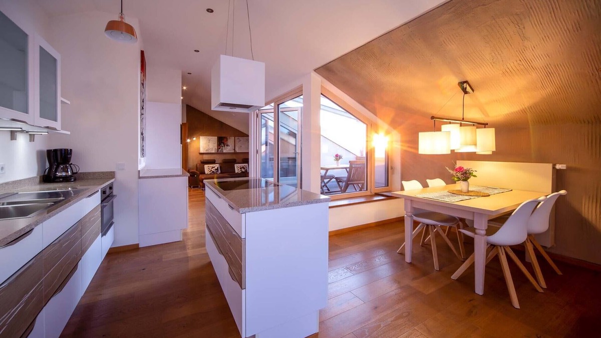Pelham Apartment | Loft 7, 83 qm Dachgeschoss, 2 separate Schlafzimmer, 2 Bäder