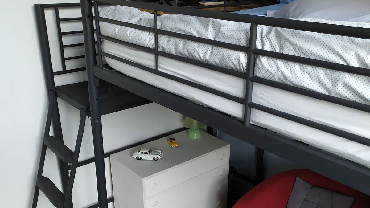 Saint-Just-Saint-Rambert House | Loft access room