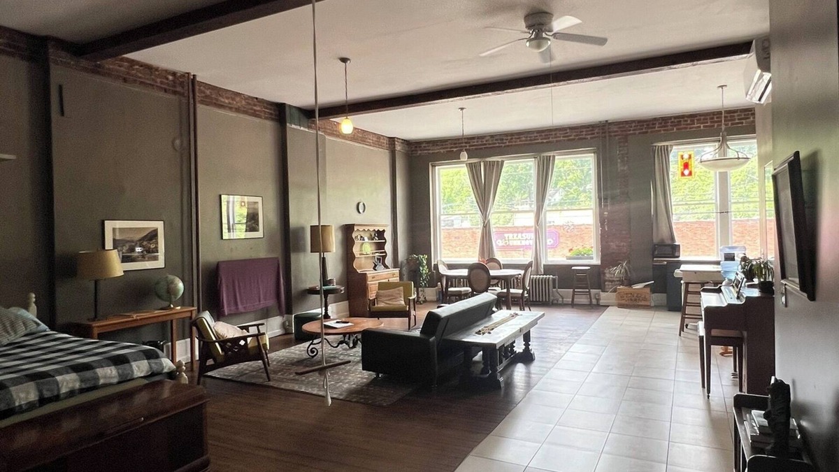 Sylva Apartment | Loft Apartment Historic Downtown Main Street Sylva