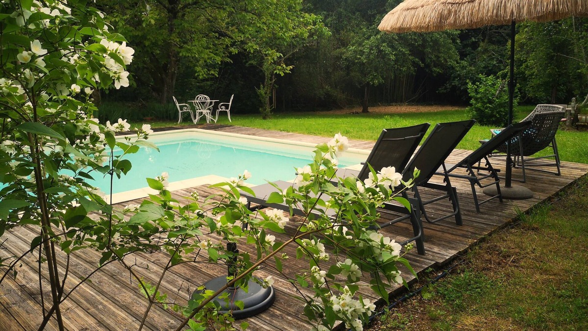 Lalinde House | Loft Atypique Jolie Piscine Jardin