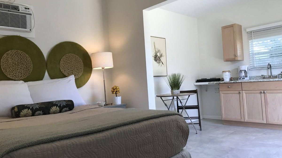 Tampa Apartment | Loft Close to Downtown, Airport and Stadium