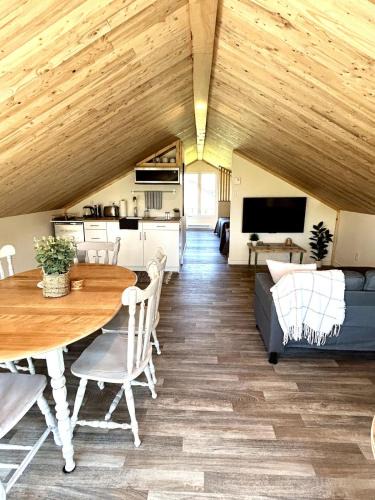 Alma Apartment | Loft du lac style scandinave