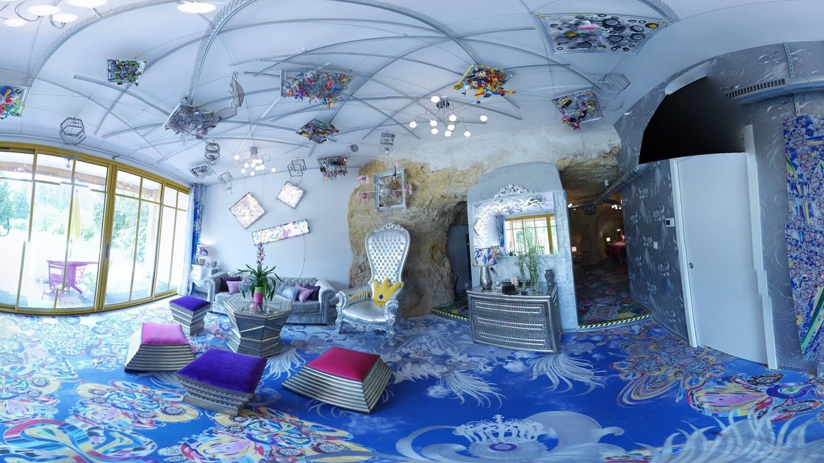 Fondettes Bed & Breakfast | Loft exceptional exception, near Tours, troglodyte, artistic and quiet