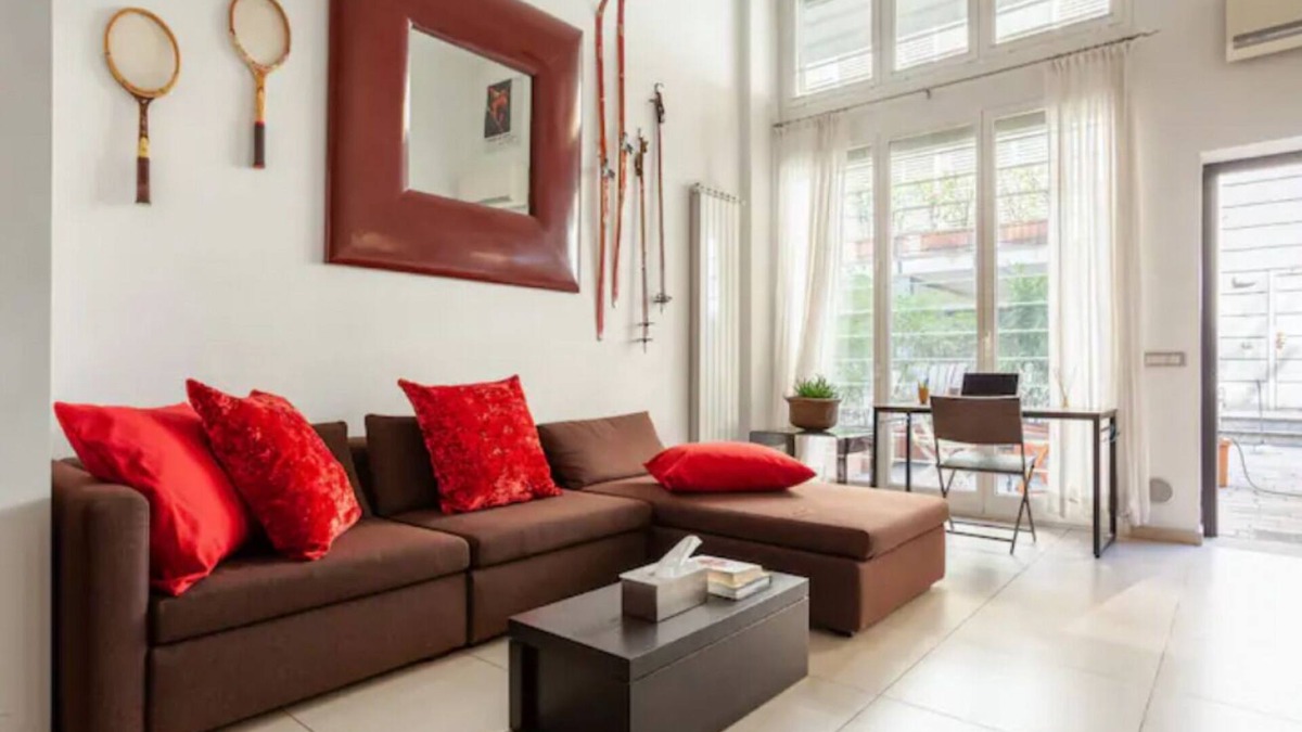 Porta Garibaldi Apartment | Loft+Garden in Isola