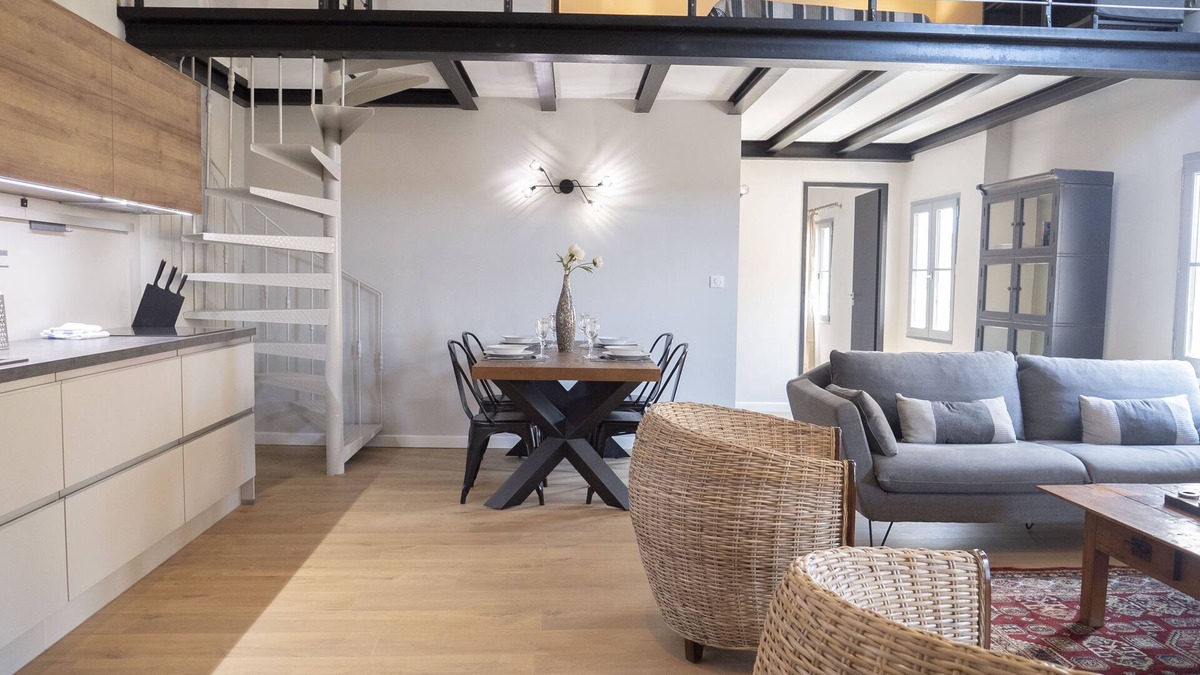 L'Isle-sur-la-Sorgue Apartment | Loft in the heart of the historic center of Isle sur la Sorgue