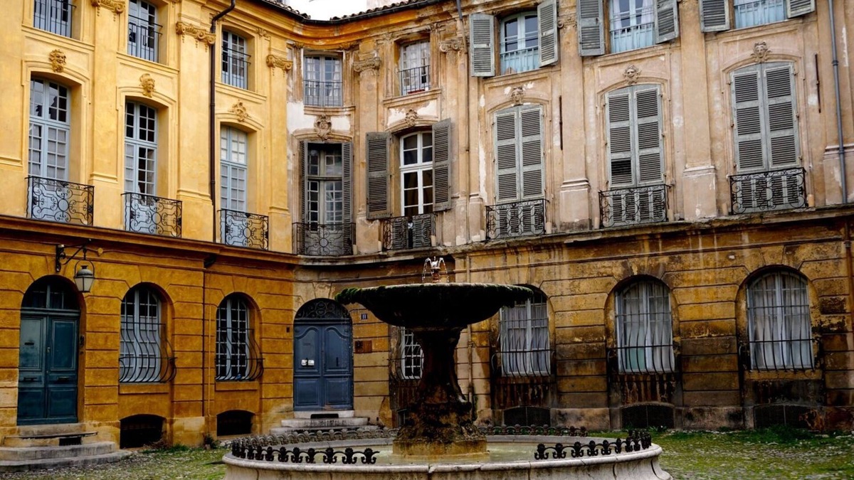 Couronne Urbaine Apartment | Loft in the historic center of Aix