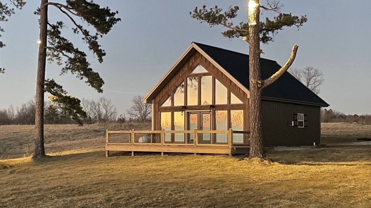 Elk Creek Cabin | Loft in The Pines pet Friendly