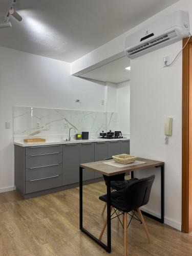 Centro Apartment | Loft no Centro Completo com Box