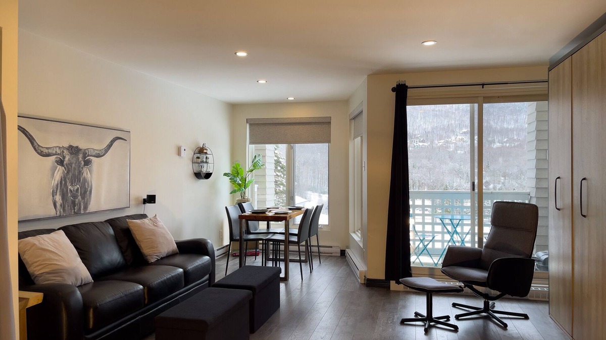 Stoneham Apartment | Loft Ski-in/Ski-out Stoneham resort