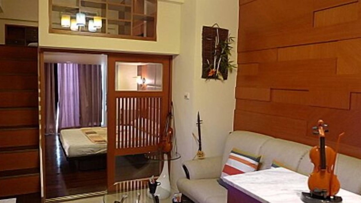 Sinsing District Apartment | Loft Style Apt B Sleeps 12 in Kaohsiung, Taiwan 12人家庭樓中樓組B