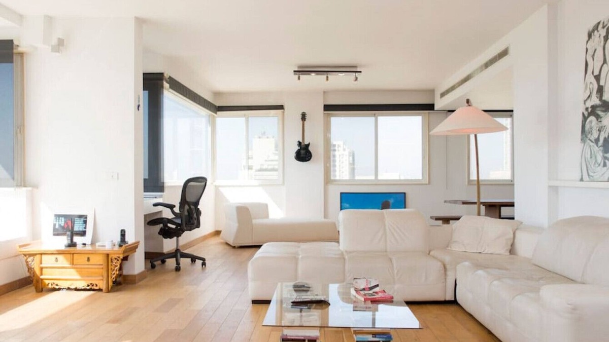 Achrafieh Apartment | Loft With a View 24/7 Electricity