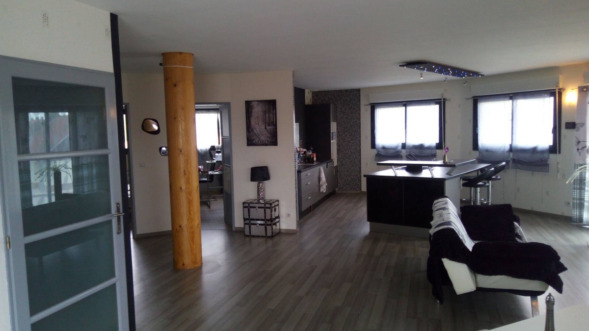 Friville-Escarbotin Apartment | LOFTCOSY 115M2 in a round wooden house, WIFI and BEIN free sport