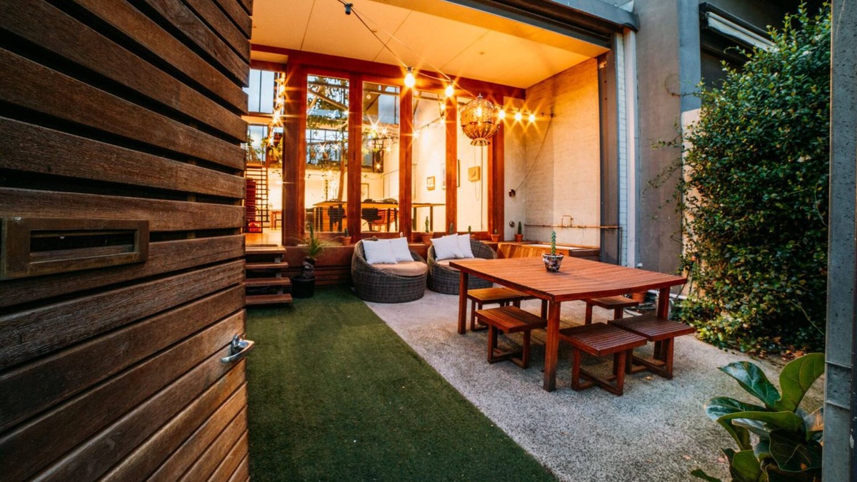 Abbotsford House | Lofty Inner City Warehouse