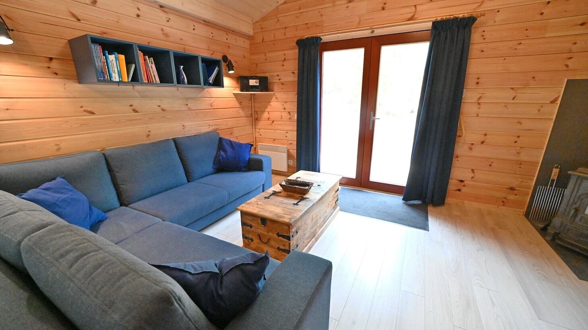 Oignies-en-Thierache House | Log Cabin in Oignies with Barbecue
