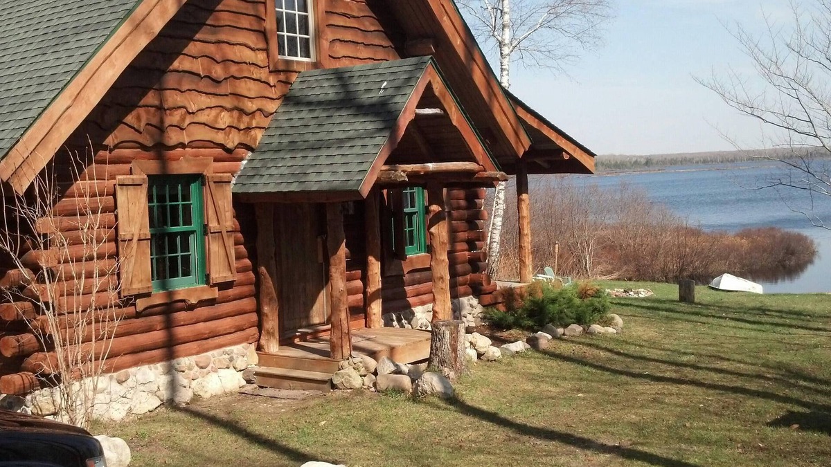 Rudyard Cabin | Log Cabin in Pristine Northern Woods and Water Retreat