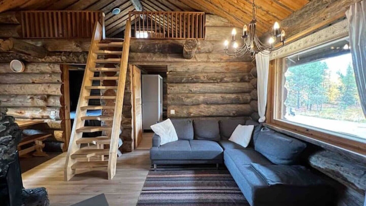 Yllasjarvi Cottage | Log cabin in the nature, view to Ylläs fjell, 2 bedrooms + loft