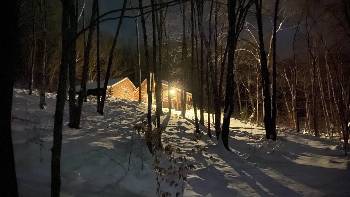 Sandgate Cabin | Log Cabin In The Woods