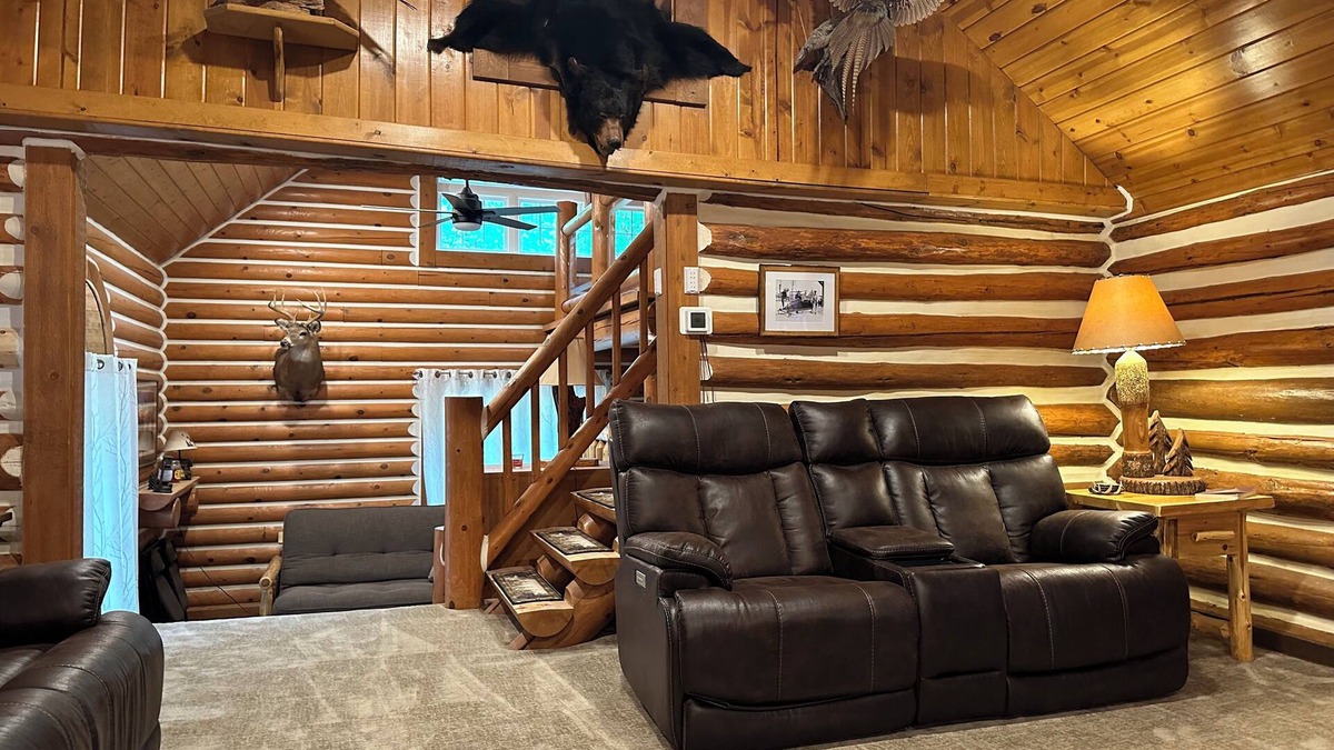 Wetmore Cabin | Log Cabin in the Woods