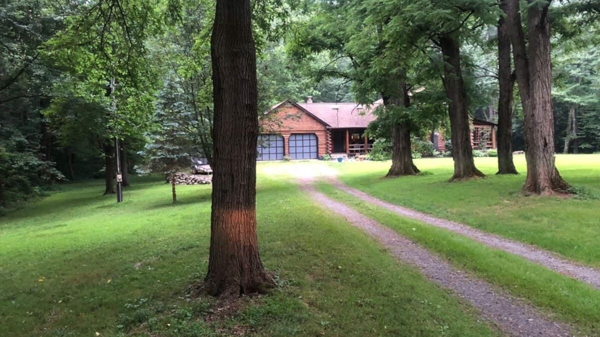 Wallkill Cabin | LOG CABIN IN ZEN FOREST