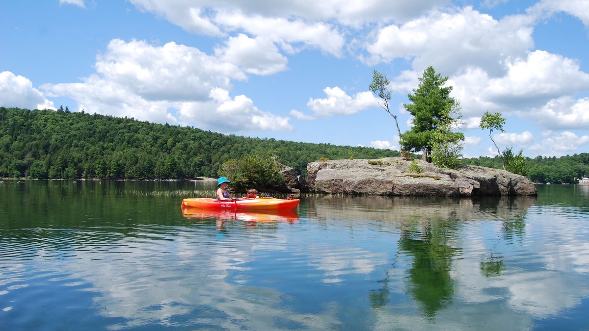 Liberty Cabin | Log cabin on Lake St George! Family adventures await. Openings in September!