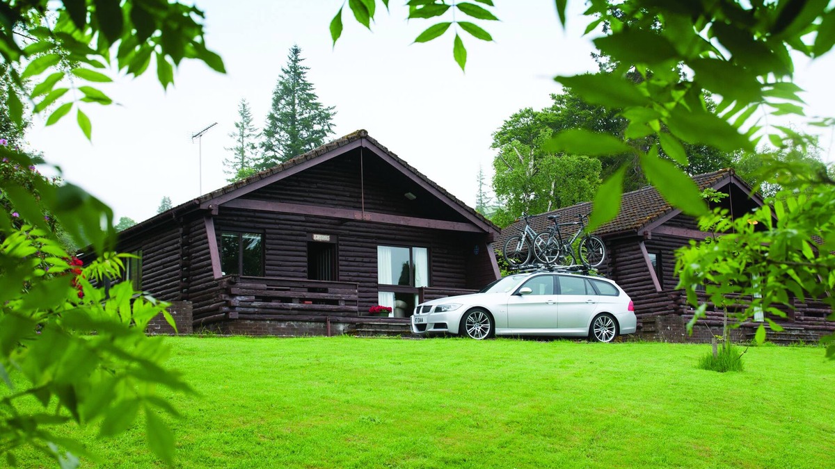 Callander Cabin | Log Cabin-Private Bathroom-Countryside View