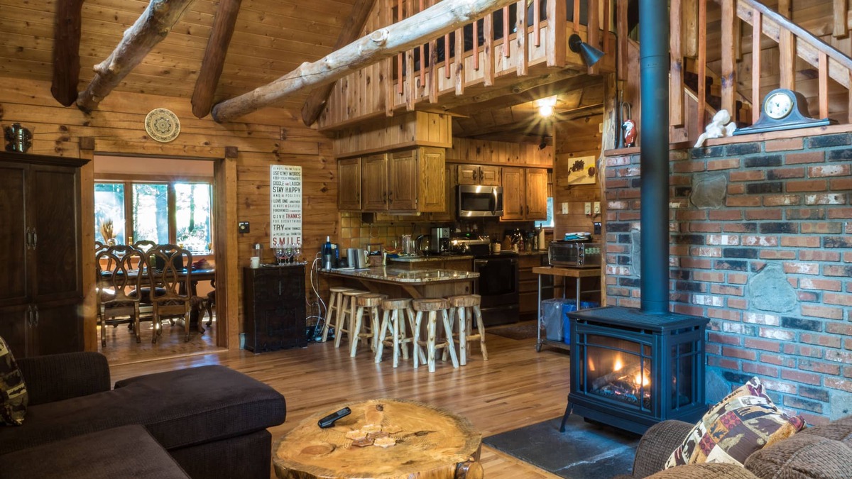 Cochecton Cabin | Log Cabin with Hot Tub, Sauna, Private Pond, 23 acres - 4.6 mi to Bethel Woods