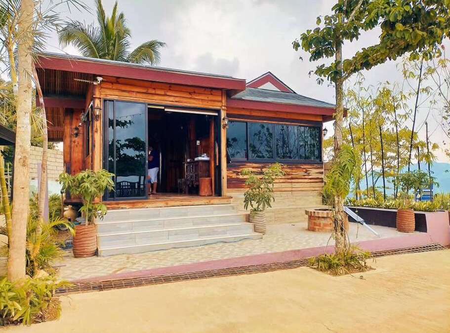 Cebu Island House | Log Cabin with Sea & Mountain view in Resort