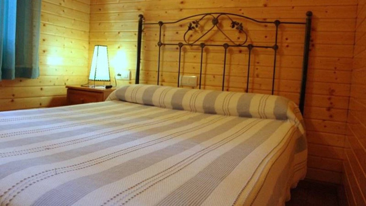 Ossa de Montiel House | Log Cabins Los Molinos, council
