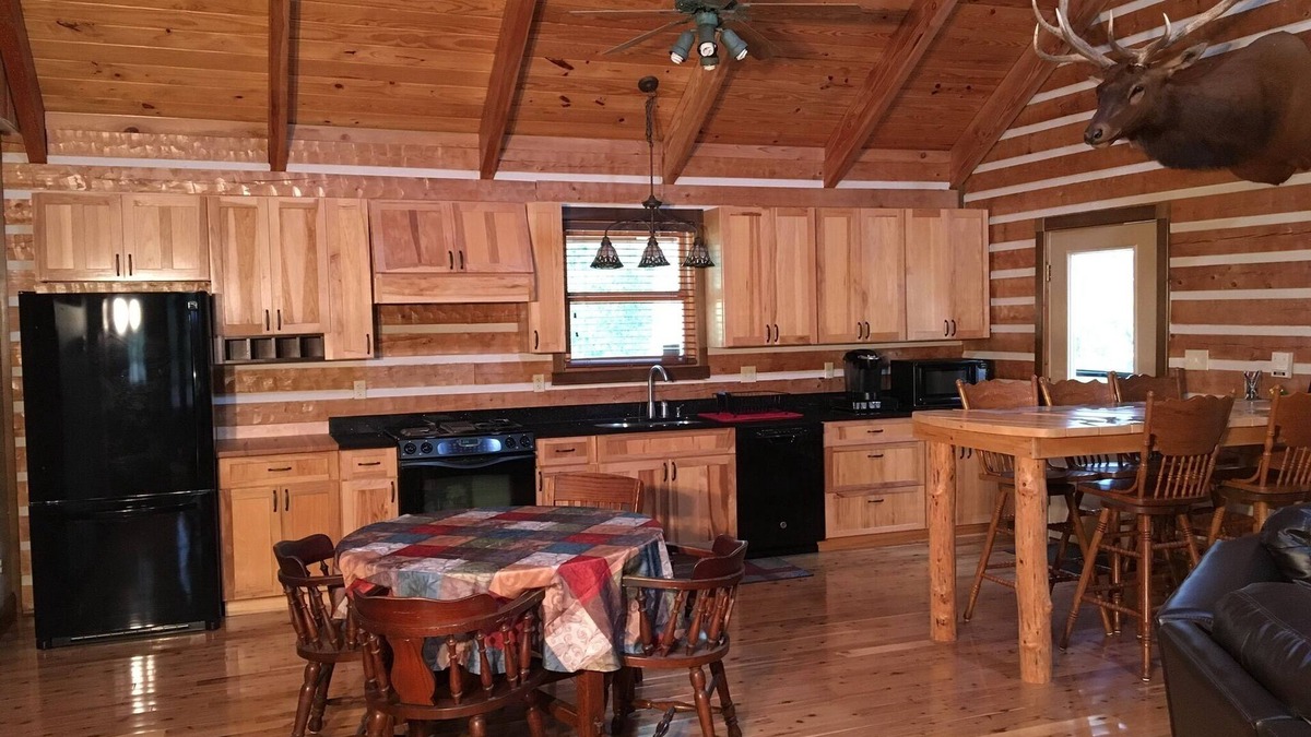 Ocklawaha Cabin | Log Home Guest House