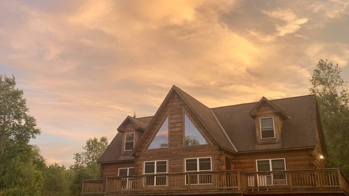 Mount Holly Ski Chalet | Log Home# w/Incomparable Peace, Serenity, Privacy And The First Class Amenities