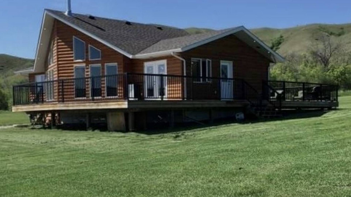 Grayson House | Log Home W/King Bed Lakeview at Round Lake Sk