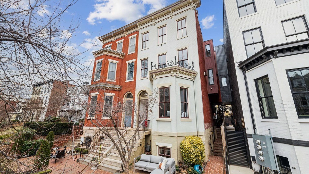Bloomingdale Apartment | Logan Circle Location! 1BR with laundry/AC/kitchen