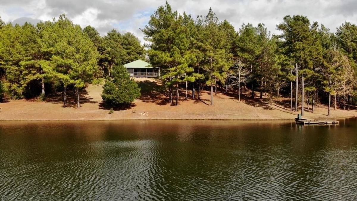 Grapeland House | Logan Springs Ranch - 142 Acres with Lake, Ponds and Trails