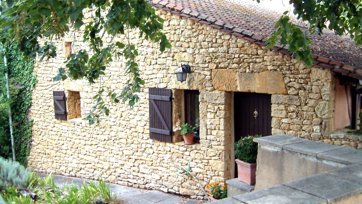 Larzac Apartment | Loge Rose - sleeps 5 guests in 2 bedrooms