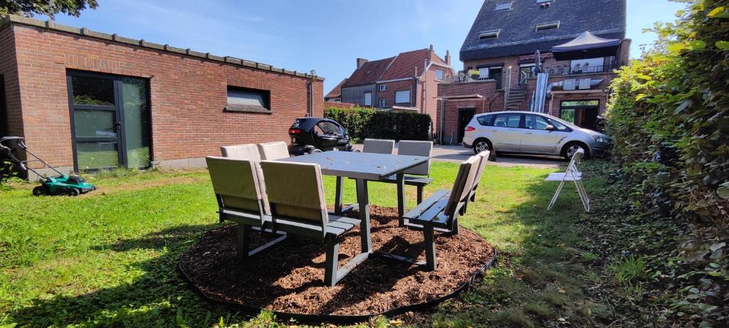 Eppegem Apartment | Logeerkamer XXL 25 m2