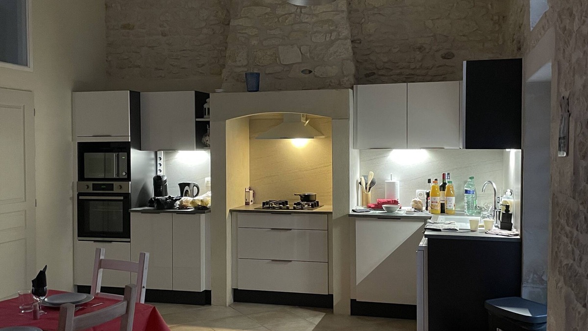 Saint Germain du Seudre House | Logement Atypique Style Loft a Moins de 30 Minutes des Plages