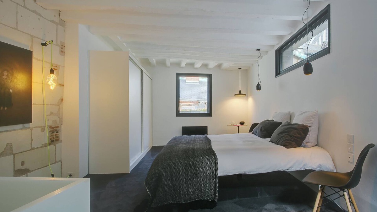 Tours City Centre Apartment | Logement Atypique 200m2 au Calme et Confort en Plein Tours Centre