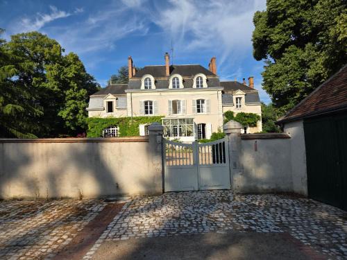 Cour-Cheverny Apartment | Logement au clos des Fuselières.