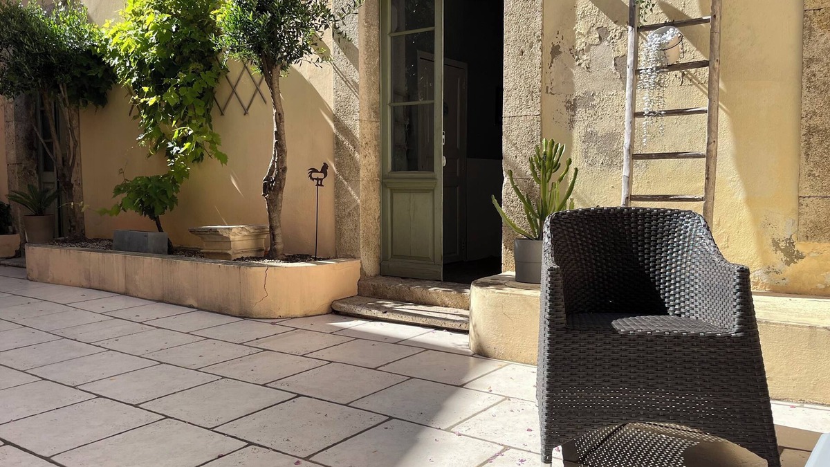 Lezignan-Corbieres House | Logement Touristique Villa Eugénie